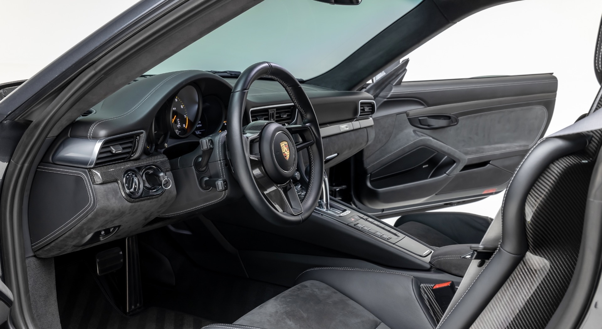 Porsche 911 GT2 RS for Sale photo 5