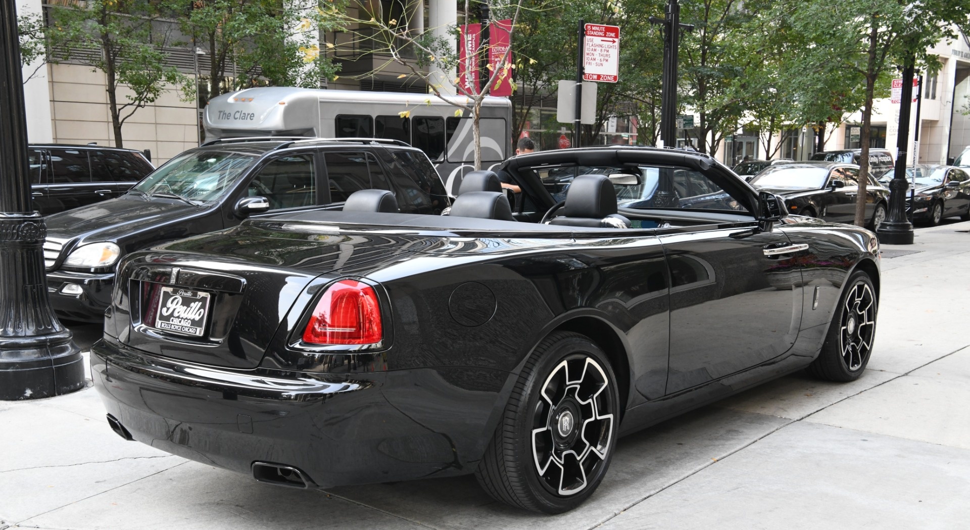 2019 Rolls-Royce Dawn photo 2
