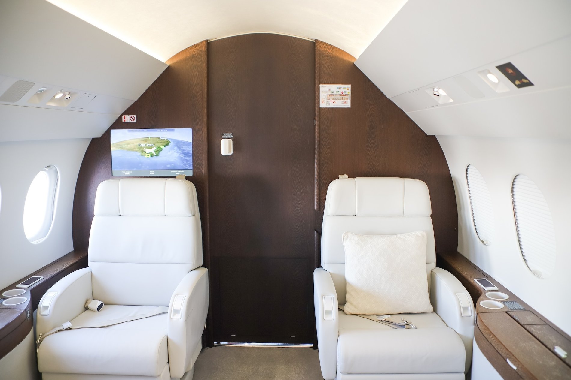 FALCON 2000LXS FOR SALE photo 5